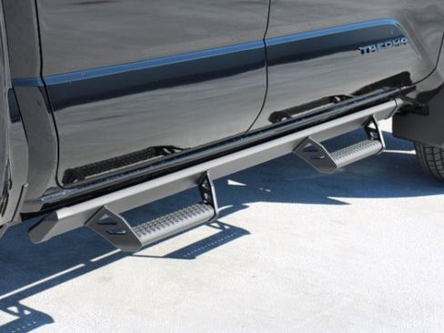 New 2025 Toyota Tacoma TRD Sport image 4