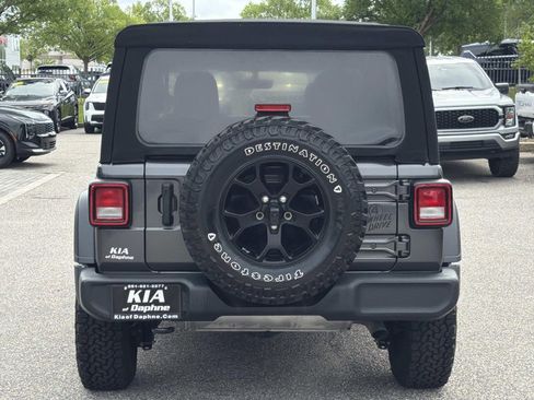 Used 2023 Jeep Wrangler Unlimited Sport AWD/4WD image 5