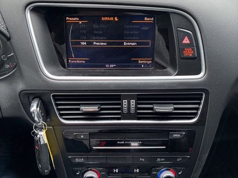 Used 2017 Audi SQ5 Premium Plus w/ Technology Package image 9