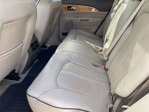 Used 2014 Lincoln MKX FWD w/ Equipment Group 102A image 46