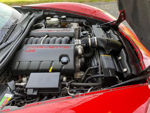 Used 2005 Chevrolet Corvette Coupe w/ Preferred Equipment Group image 33