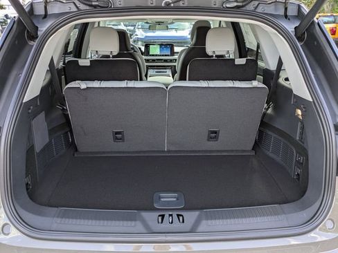 New 2026 Lincoln Aviator Reserve AWD/4WD image 13