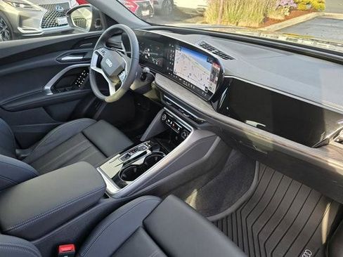 Used 2025 Audi Q5 Premium Plus image 19