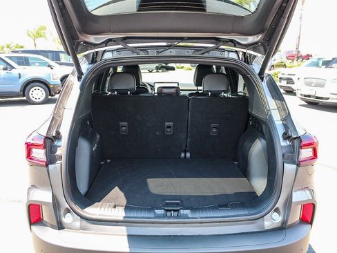 Used 2025 Ford Escape ST-Line w/ Equipment Group 301A image 28