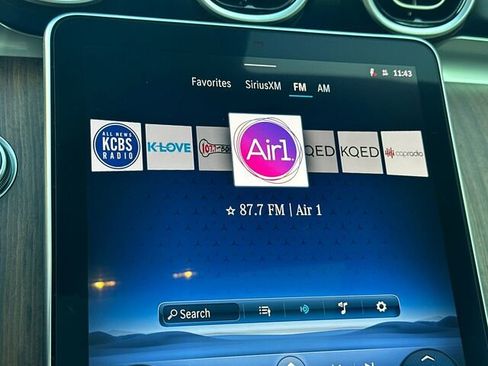 Used 2025 Mercedes-Benz C 300 Sedan image 22