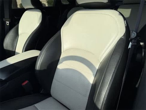 Used 2023 INFINITI QX55 Essential image 11