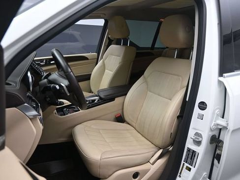 Used 2018 Mercedes-Benz GLS 450 4MATIC w/ Premium Package image 16