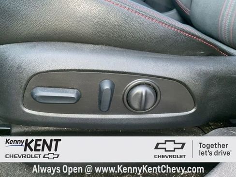 Used 2023 Chevrolet Equinox RS image 25