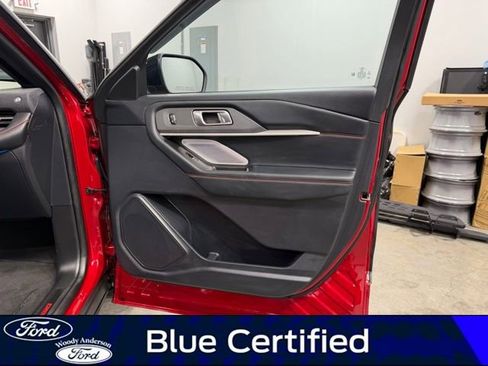 Certified 2025 Ford Explorer ST image 32