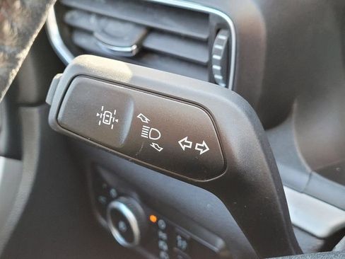 Used 2024 Ford Explorer XLT w/ Equipment Group 202A image 34