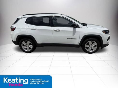 Used 2022 Jeep Compass Latitude image 5