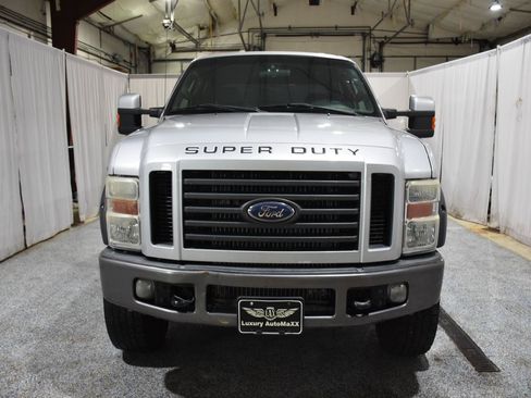 Used 2008 Ford F250 XL AWD/4WD image 2