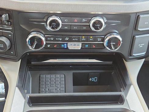 New 2026 Ford F350 Platinum w/ Platinum Plus Package AWD/4WD image 11
