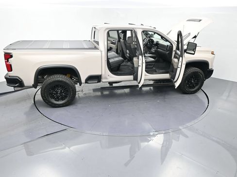 Used 2026 Chevrolet Silverado 2500 ZR2 AWD/4WD image 30