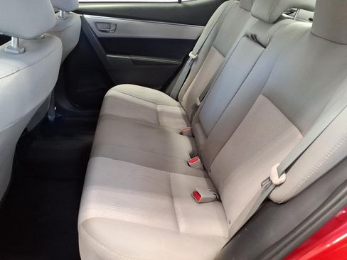 Used 2015 Toyota Corolla LE FWD image 18
