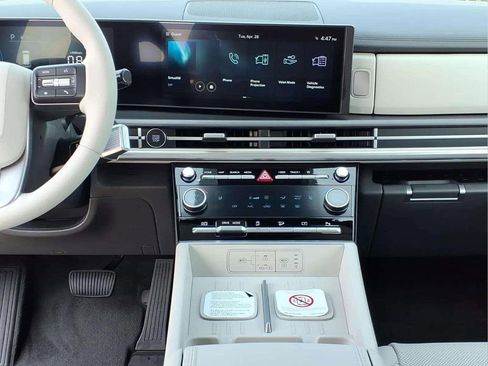 New 2026 Hyundai Santa Fe SEL FWD image 11