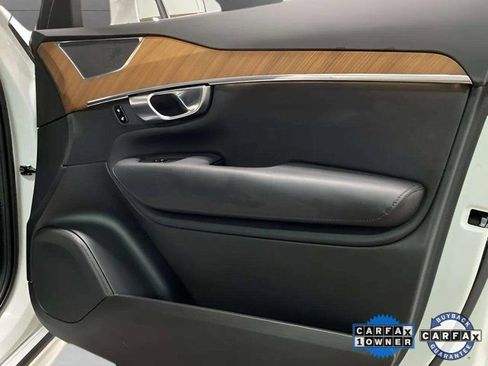 Used 2025 Volvo XC90 B6 Plus image 88