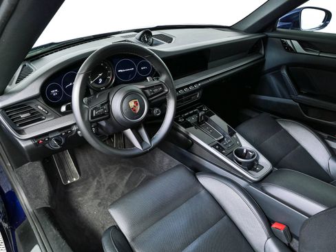 Certified 2020 Porsche 911 Carrera 4S w/ Sport Package AWD/4WD image 4