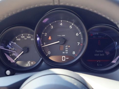 New 2026 Porsche Macan image 16