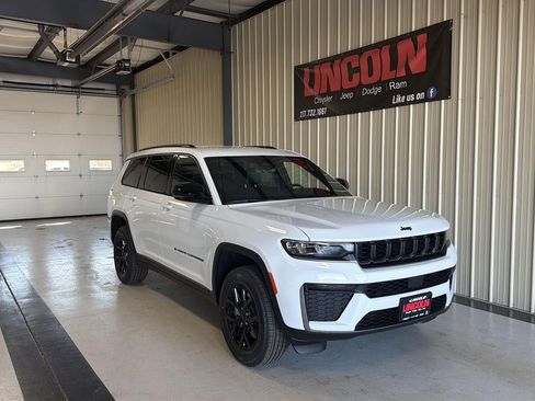 New 2026 Jeep Grand Cherokee L 4WD image 33