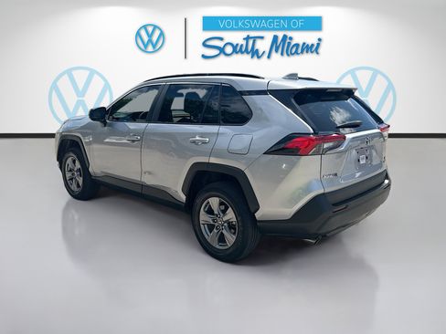 Used 2024 Toyota RAV4 LE AWD/4WD image 5