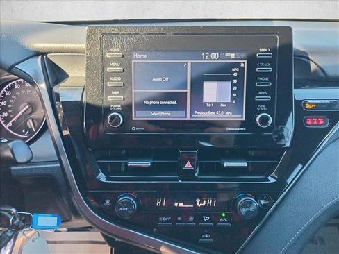 Used 2023 Toyota Camry SE image 20