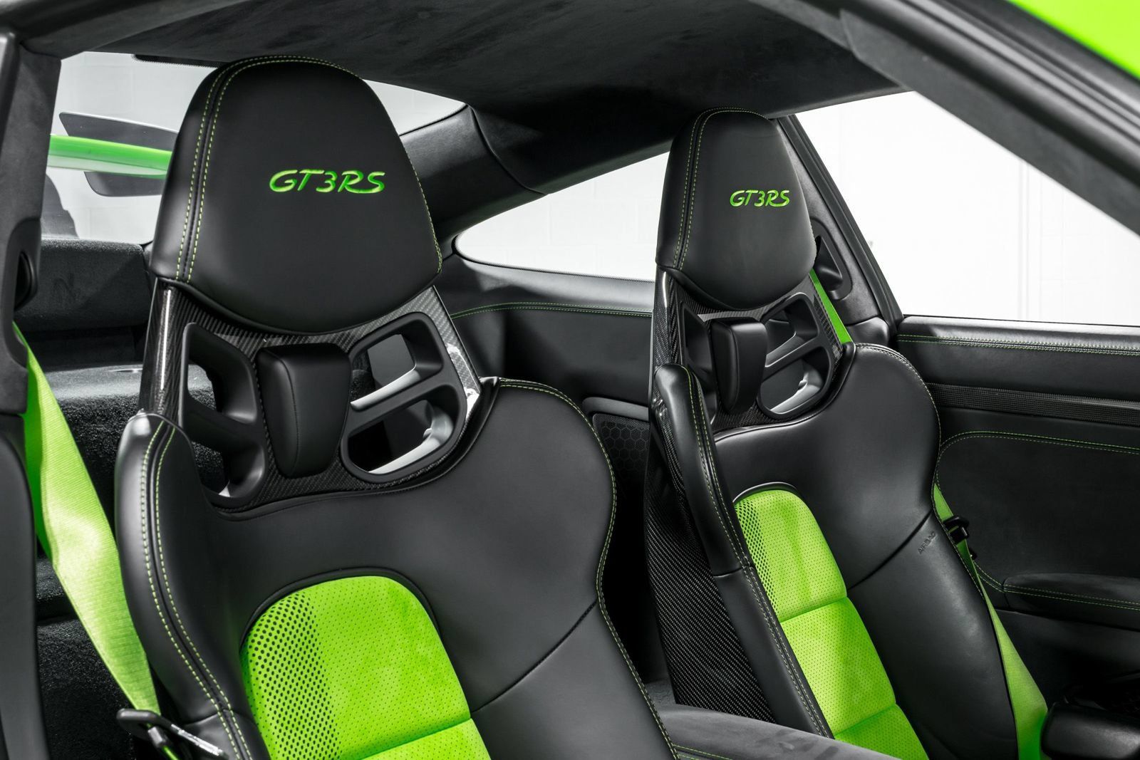 Used 2019 Porsche 911 GT3 RS RWD image 36