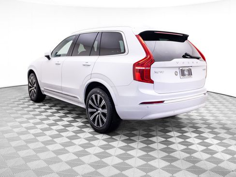 Used 2025 Volvo XC90 B6 Core AWD/4WD image 3