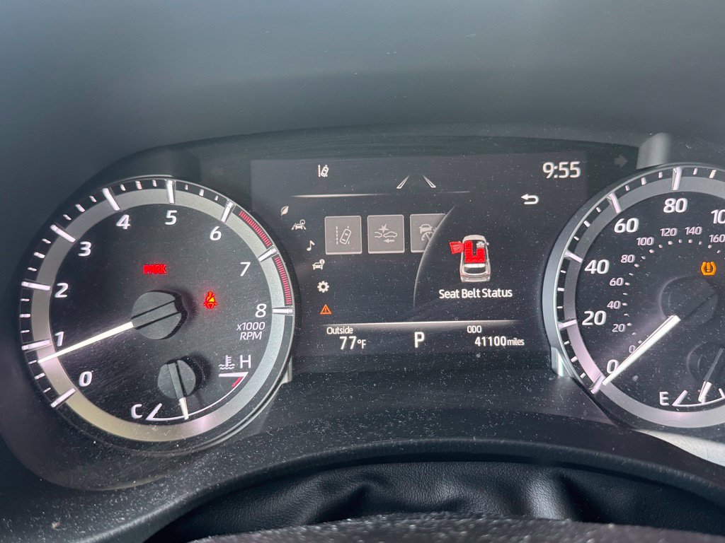 Used 2023 Toyota Highlander XLE FWD image 29