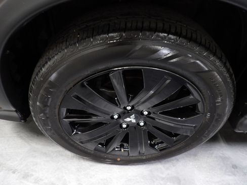 Used 2025 Mitsubishi Outlander Sport SE AWD/4WD image 22