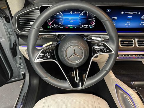 Used 2024 Mercedes-Benz GLE 450e 4MATIC image 28