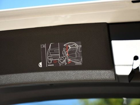 New 2026 Volvo XC90 B6 Ultra image 32