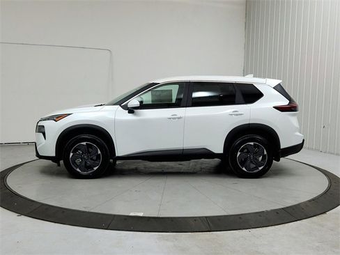 New 2026 Nissan Rogue SV image 4