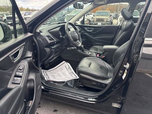 Used 2021 Subaru Forester Touring image 9