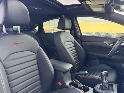 Used 2024 Kia Forte GT image 43