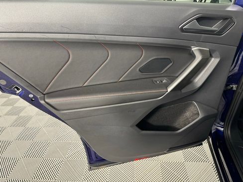 Used 2024 Volkswagen Tiguan Wolfsburg Edition image 22