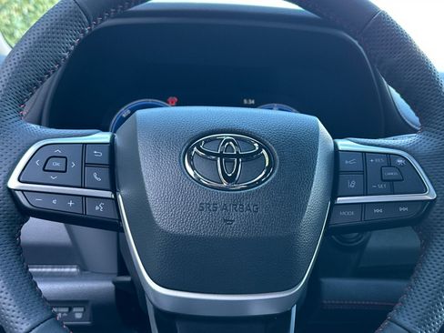 New 2026 Toyota Sienna XSE FWD image 27