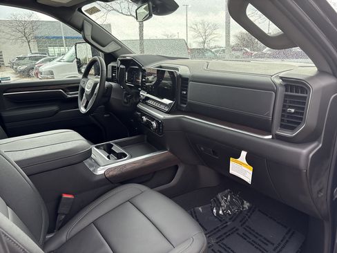 New 2026 GMC Sierra 2500 SLT w/ SLT Premium Package AWD/4WD image 16