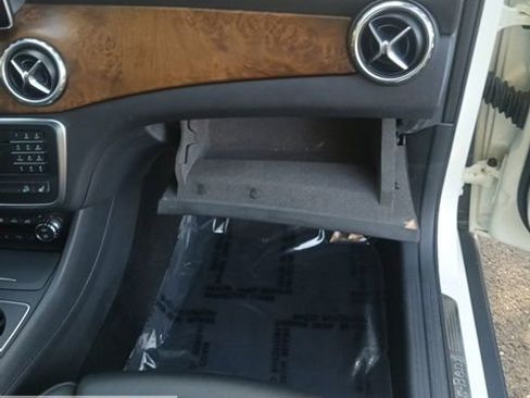 Used 2016 Mercedes-Benz GLA 250 4MATIC image 24