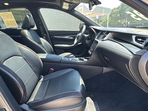 Used 2023 INFINITI QX50 Sport FWD image 28