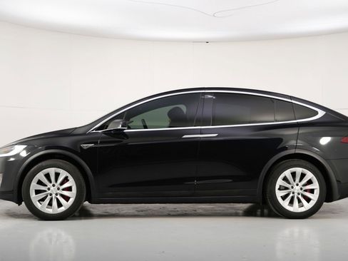 Used 2016 Tesla Model X P90D image 9