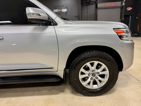 Used 2017 Toyota Land Cruiser AWD/4WD image 17
