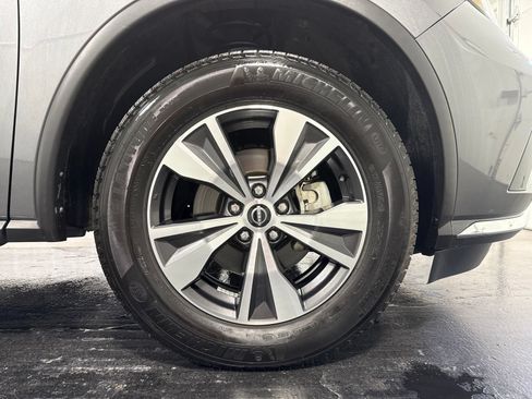 Used 2023 Nissan Murano SV FWD image 11