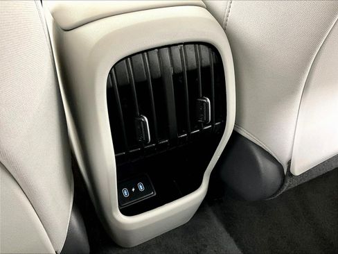 Used 2025 Hyundai Kona SEL AWD/4WD image 10