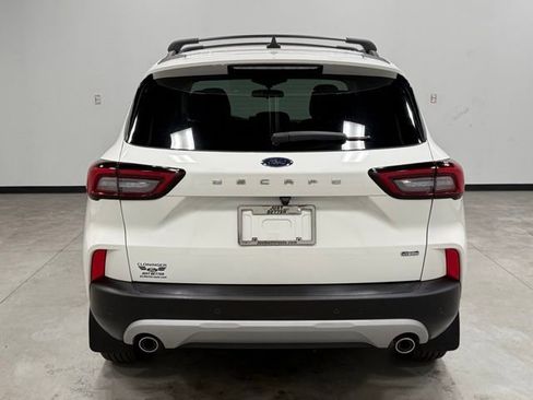 Used 2024 Ford Escape SE image 10