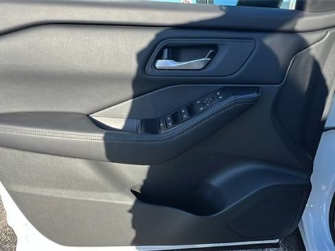 New 2026 Nissan Rogue SV image 19