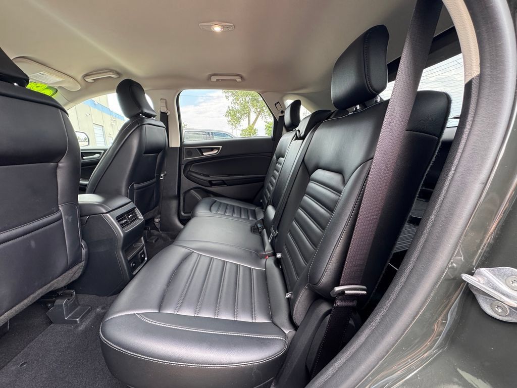 Used 2024 Ford Edge SEL w/ Convenience Package AWD/4WD image 30