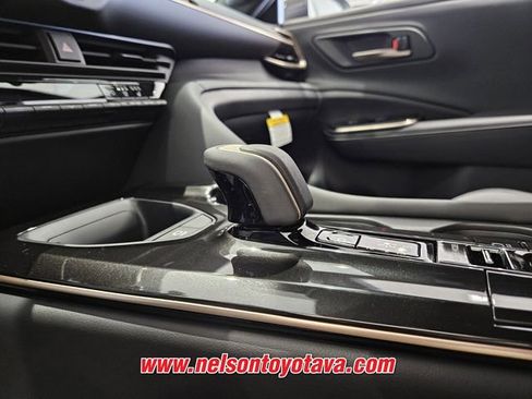 New 2025 Toyota Crown Signia w/ Advanced Technology Package AWD/4WD image 14