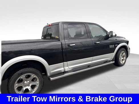 Used 2017 RAM 1500 Laramie w/ Convenience Group AWD/4WD image 8