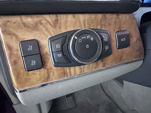 Used 2011 Lincoln MKX 2WD w/ 101A Rapid Spec Order Code image 49